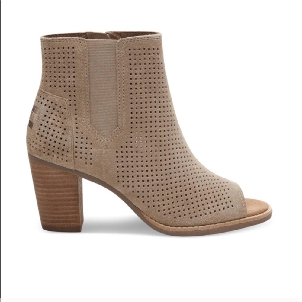 NWT Toms Majorca Peep Toe